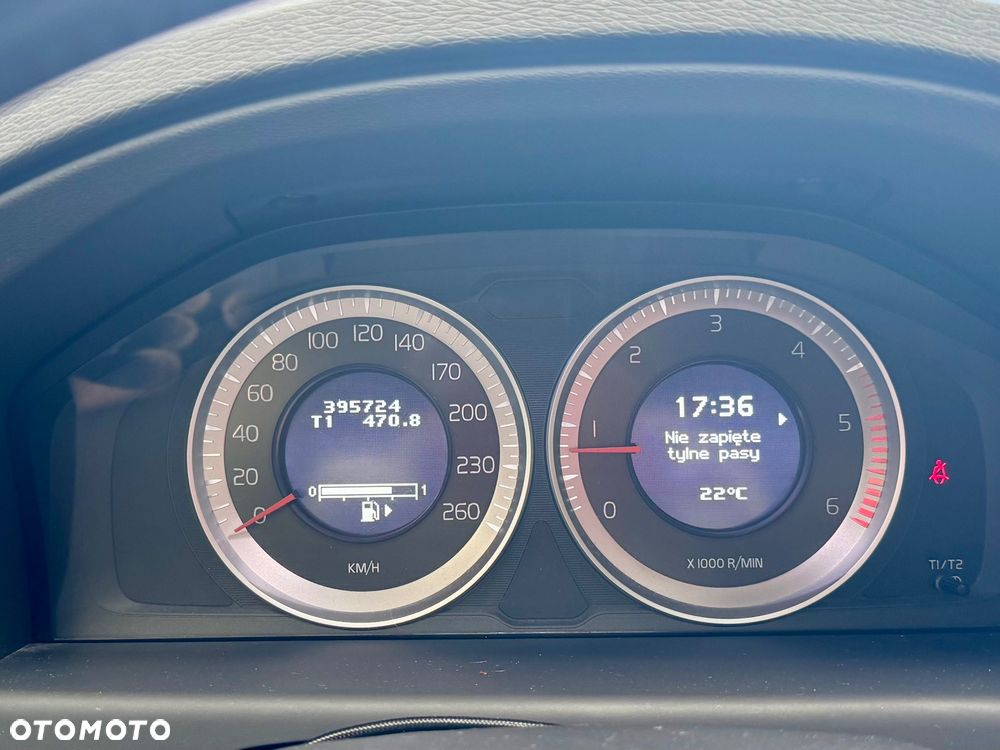Volvo XC 70 - 26