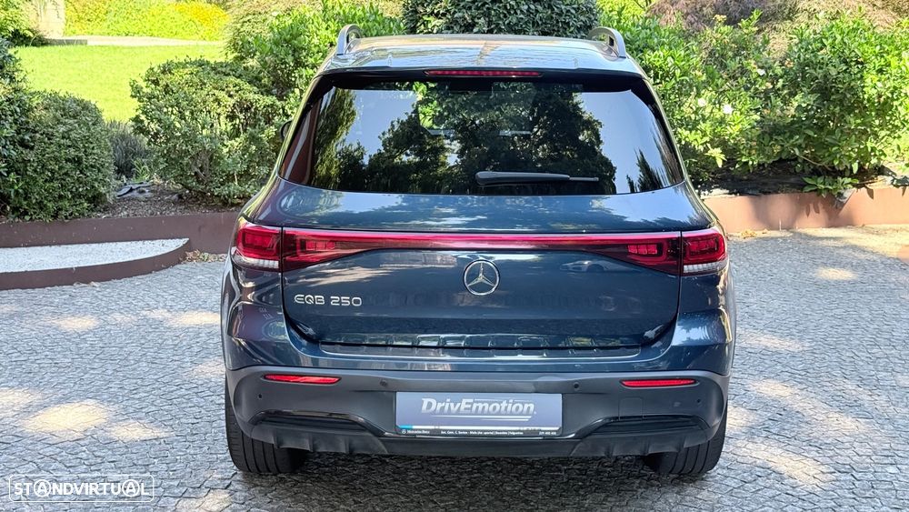 Mercedes-Benz EQB 250 AMG Line - 7
