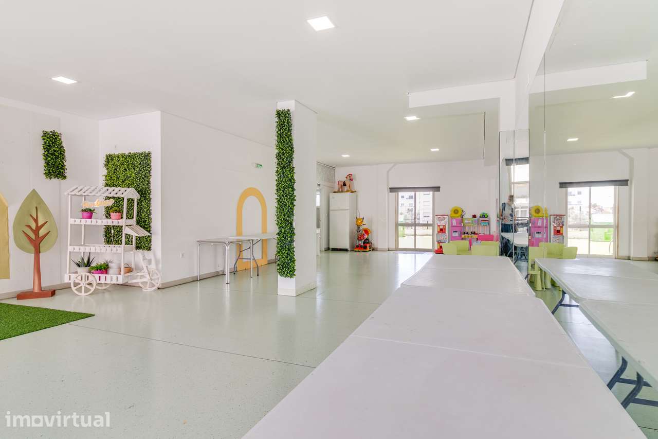 ESPAÇO COMERCIAL | POTENCIAL DE CONVERSÃO PARA HABITAÇÃO |TÁGIDES PARK - Grande imagem: 2/18