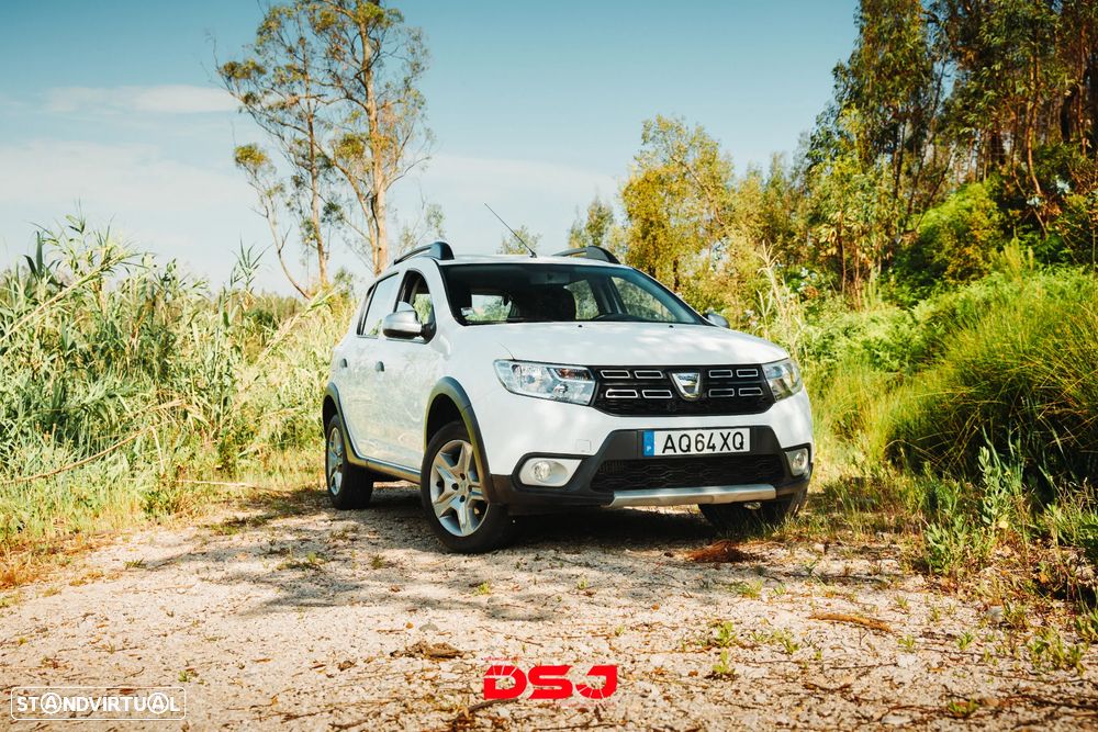 Dacia Sandero Stepway TCe 90 Easy-R Celebration - 1