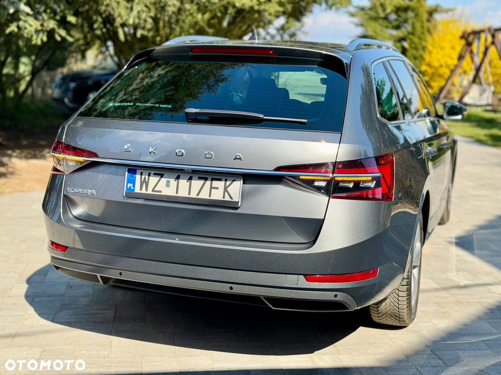 Skoda Superb 2.0 TDI SCR Style DSG - 22