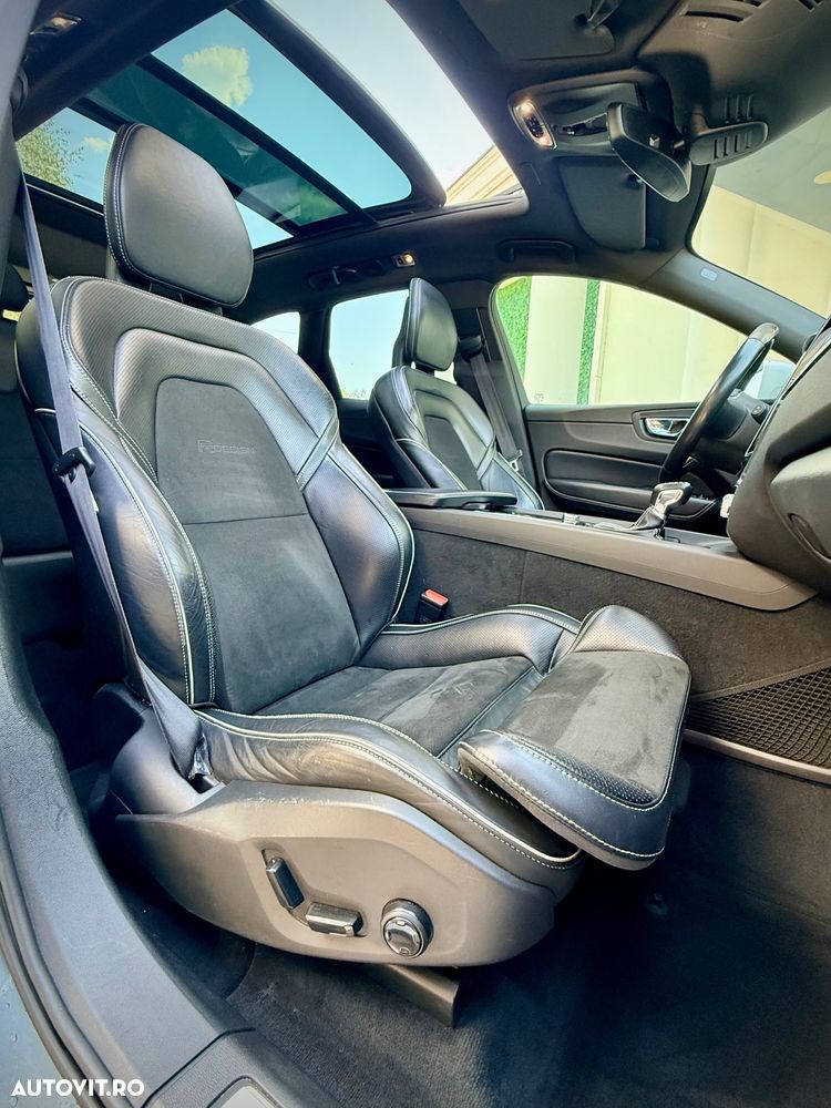Volvo XC 60 D5 AWD R-Design - 7