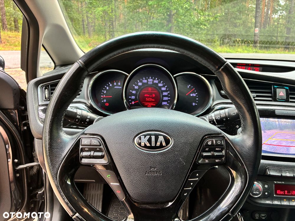 Kia Ceed 1.6 CRDi L Business Line DCT - 11