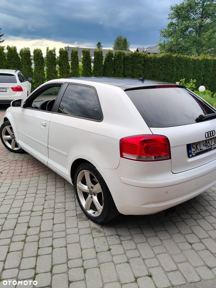 Audi A3 3-drzwiowe 1.8 TFSI Attraction - 4