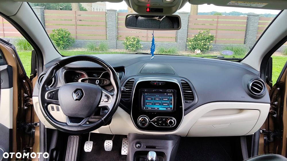 Renault Captur 1.3 Energy TCe Initiale Paris - 25