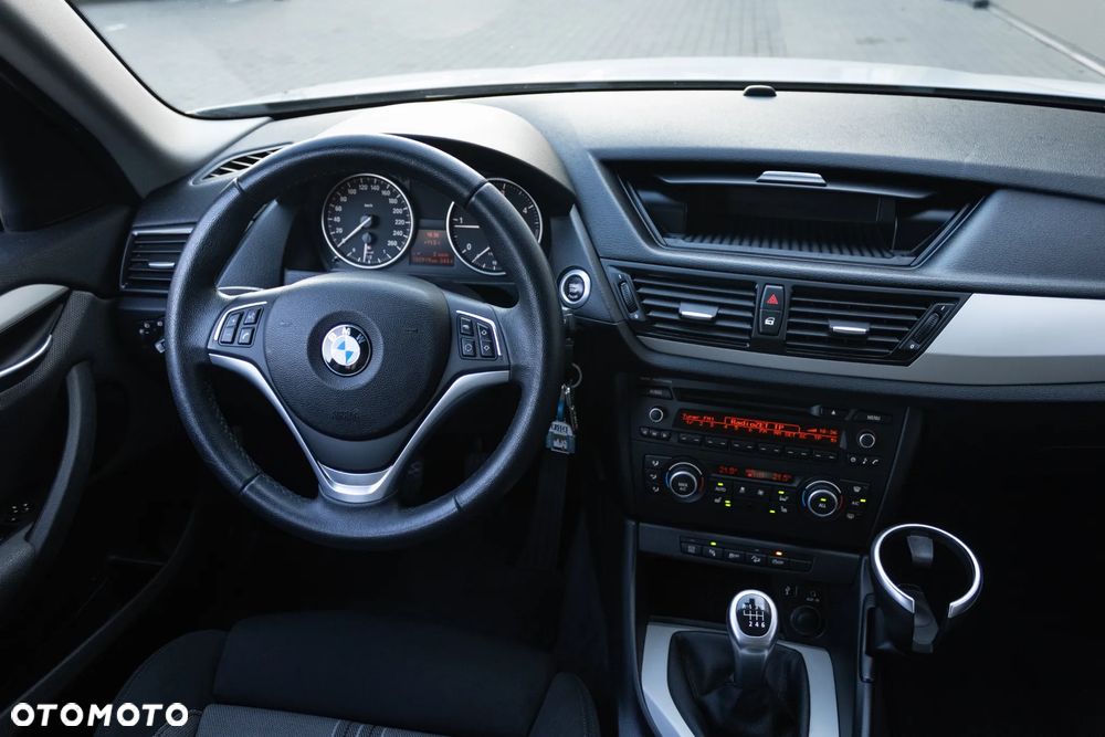 BMW X1 xDrive18d - 29
