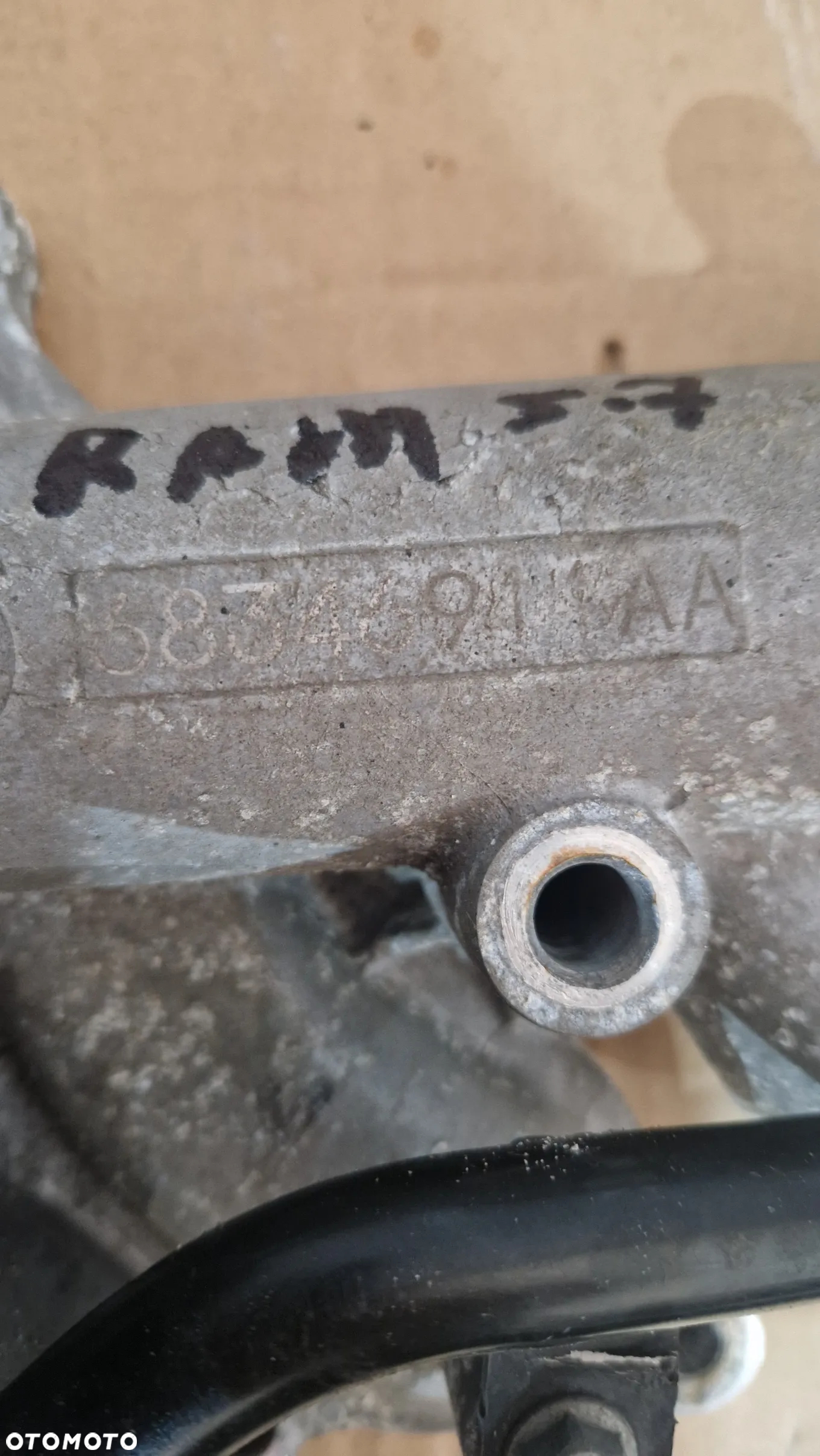 Pompa wody Ram 1500 V 5.7 hemi 68346911AA - 2