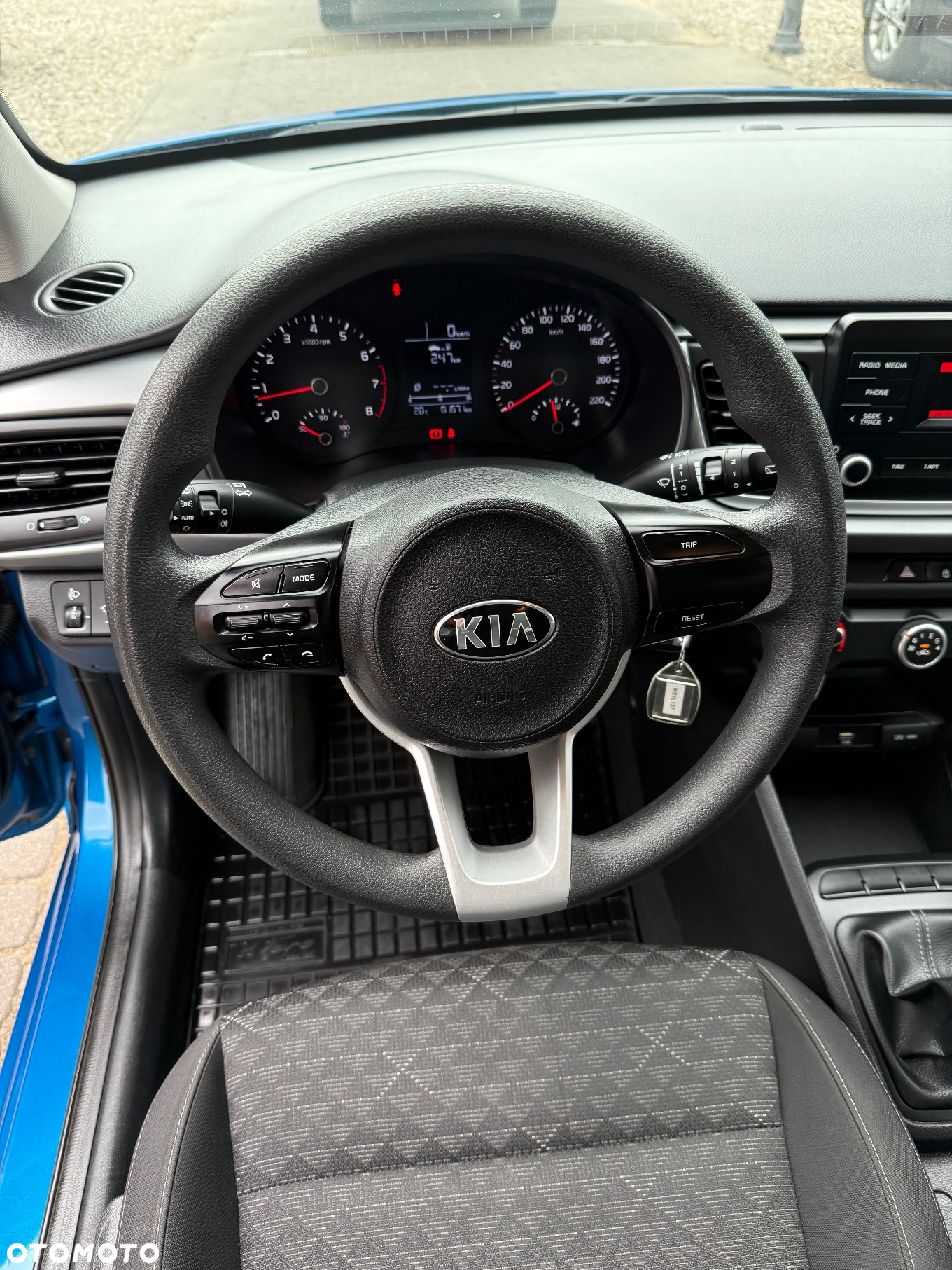 Kia Rio 1.2 M - 8