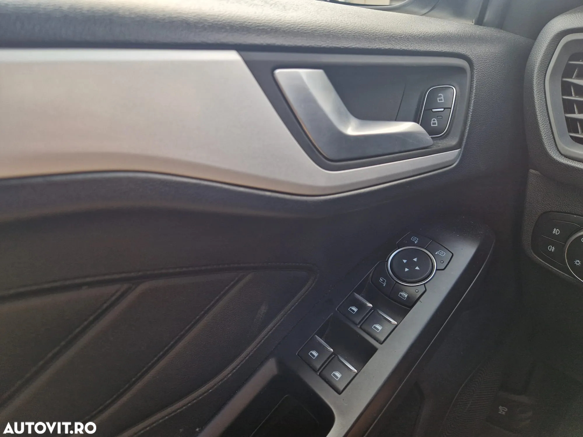 Ford Focus 1.5 EcoBlue Connected - 8