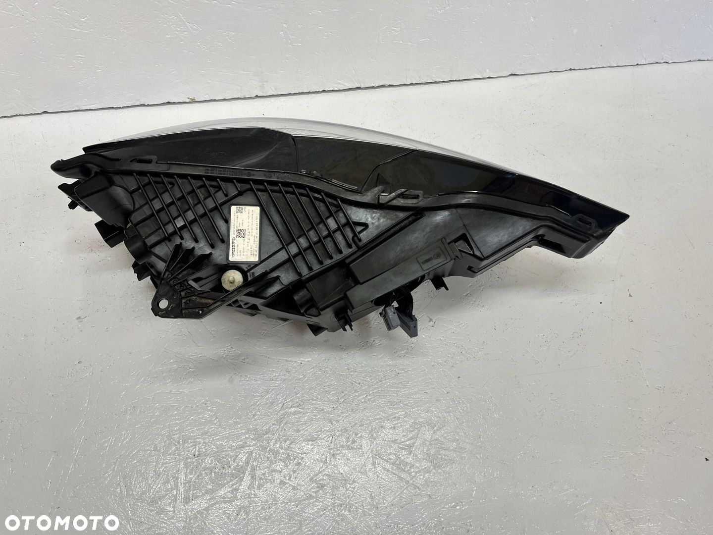 Volvo XC60 II LIFT REFLEKTOR LEWY PRZEDNI 32404709 ORG WYS 24H FV - 5