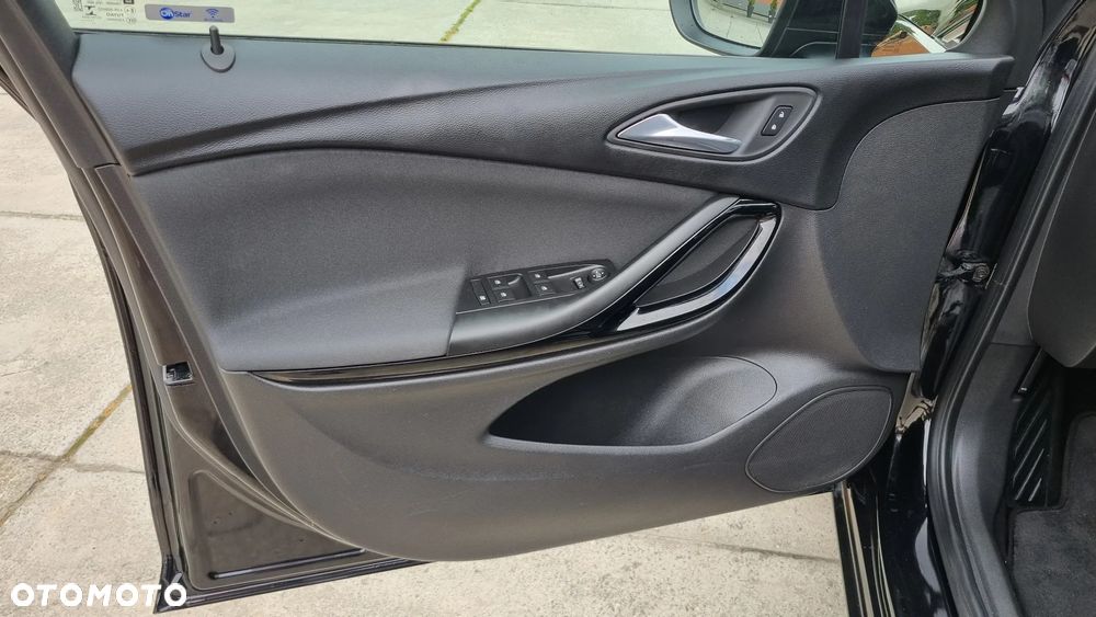Opel Astra 1.4 Turbo Dynamic - 32