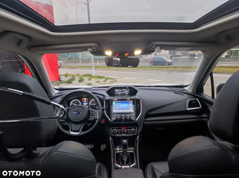 Subaru Forester 2.0i-L Platinum Black Edition EyeSight Lineartronic - 17