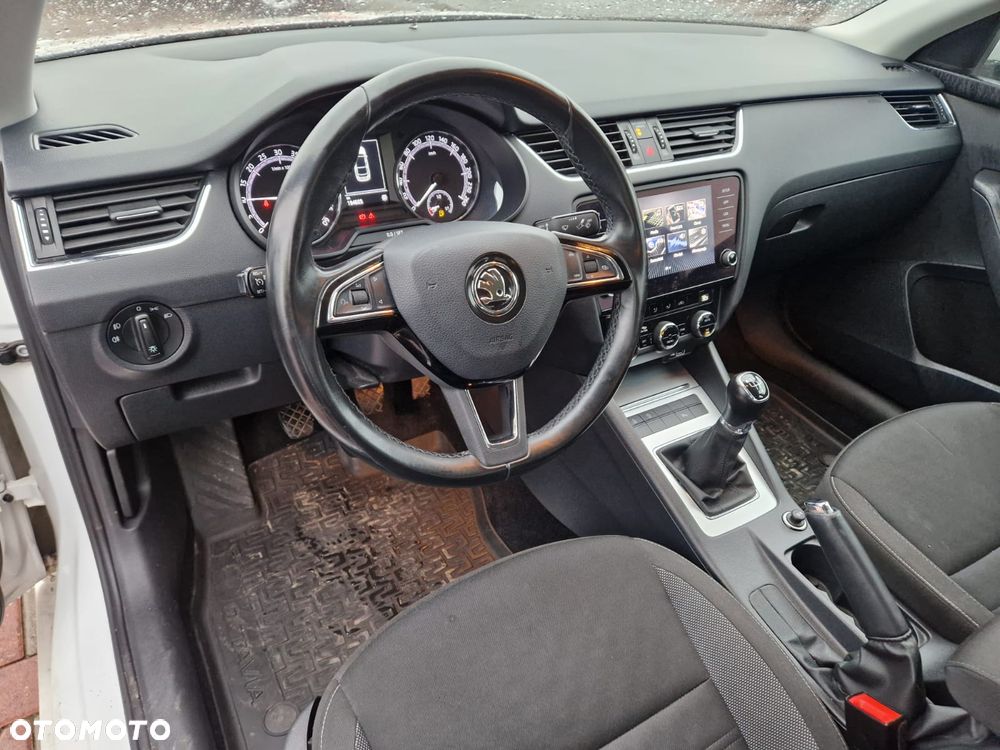 Skoda Octavia 1.6 TDI SCR Ambition - 10