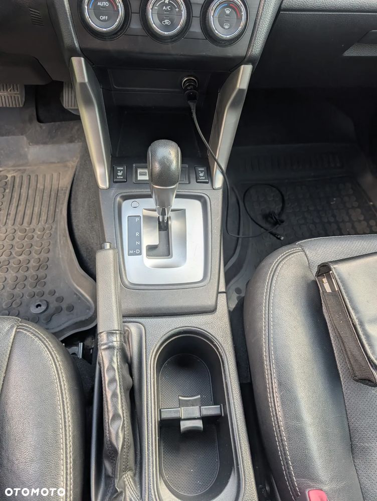 Subaru Forester 2.0XT Platinum Lineartronic - 21