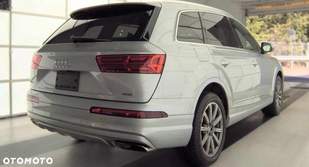 Audi Q7 - 3