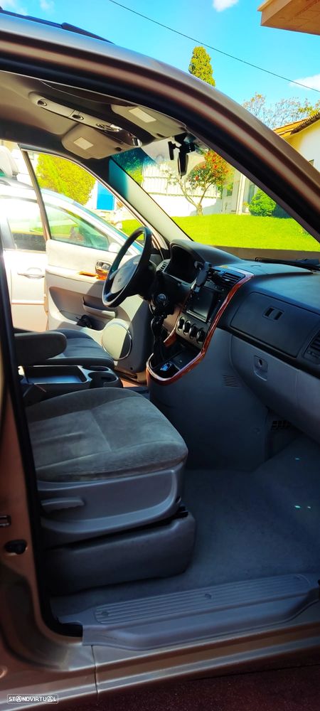 Kia Carnival 2.9 CRDi EX - 15
