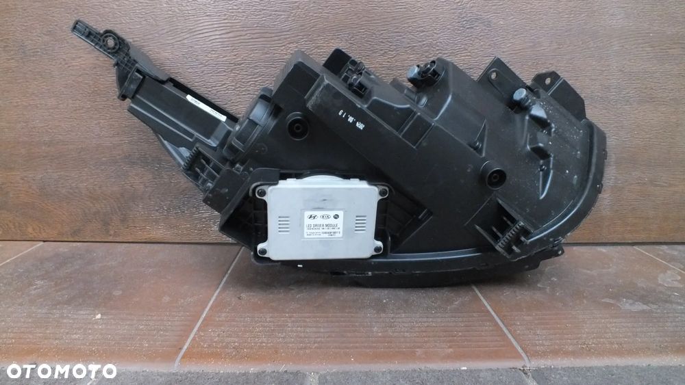 Lampa przednia lewa Kia Stonic Lift Ful Led - 7