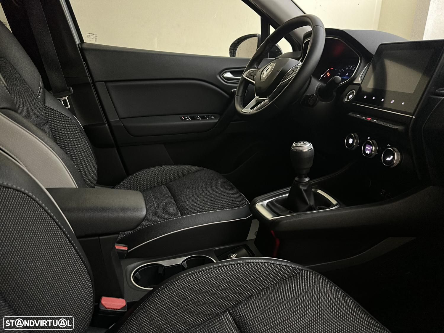 Renault Captur 1.0 TCe Exclusive - 11