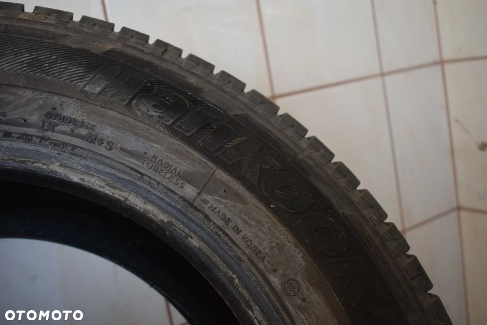 R16C 215/65 Hankook Winter RW06 Cena za parę - 6