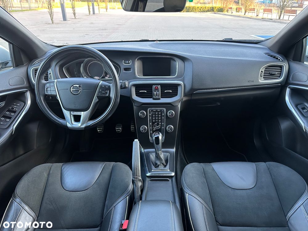 Volvo V40 T2 RDesign - 17