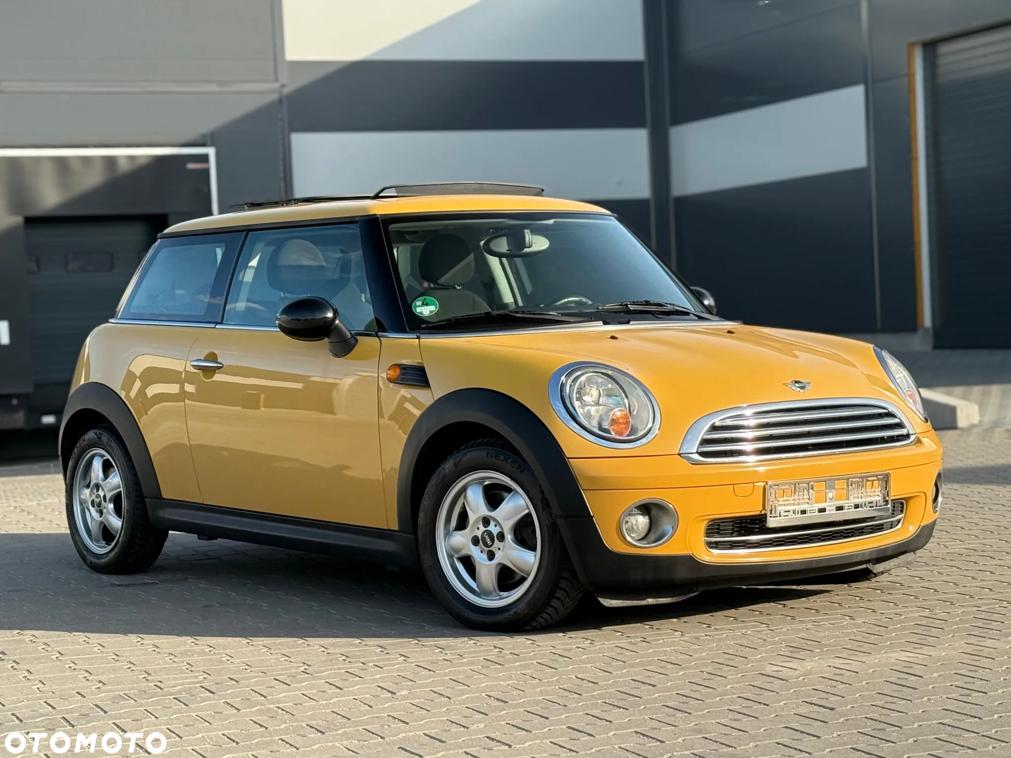 MINI ONE - 3