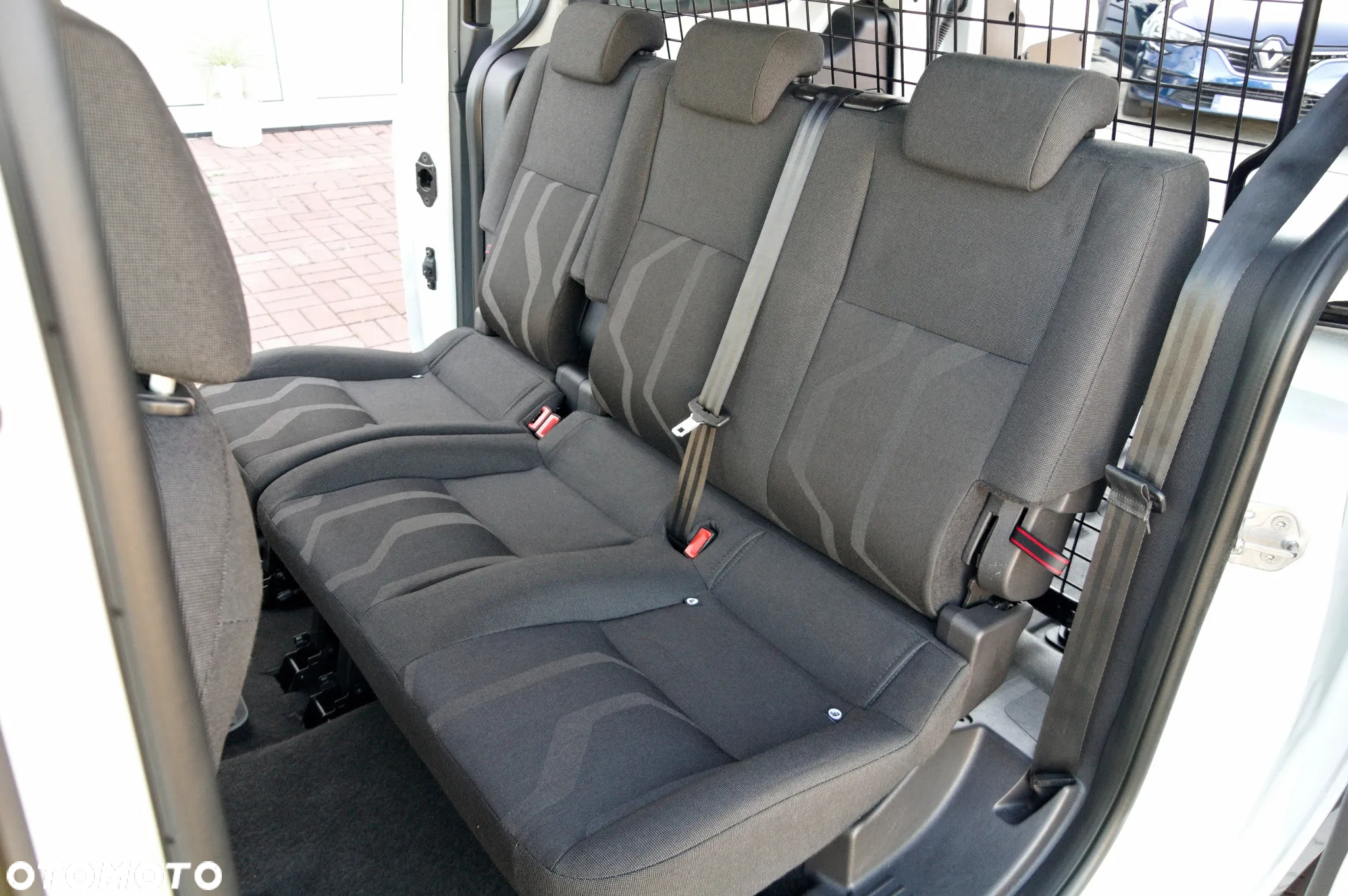 Ford Transit Connect 240 L2 LKW Autm Trend - 28