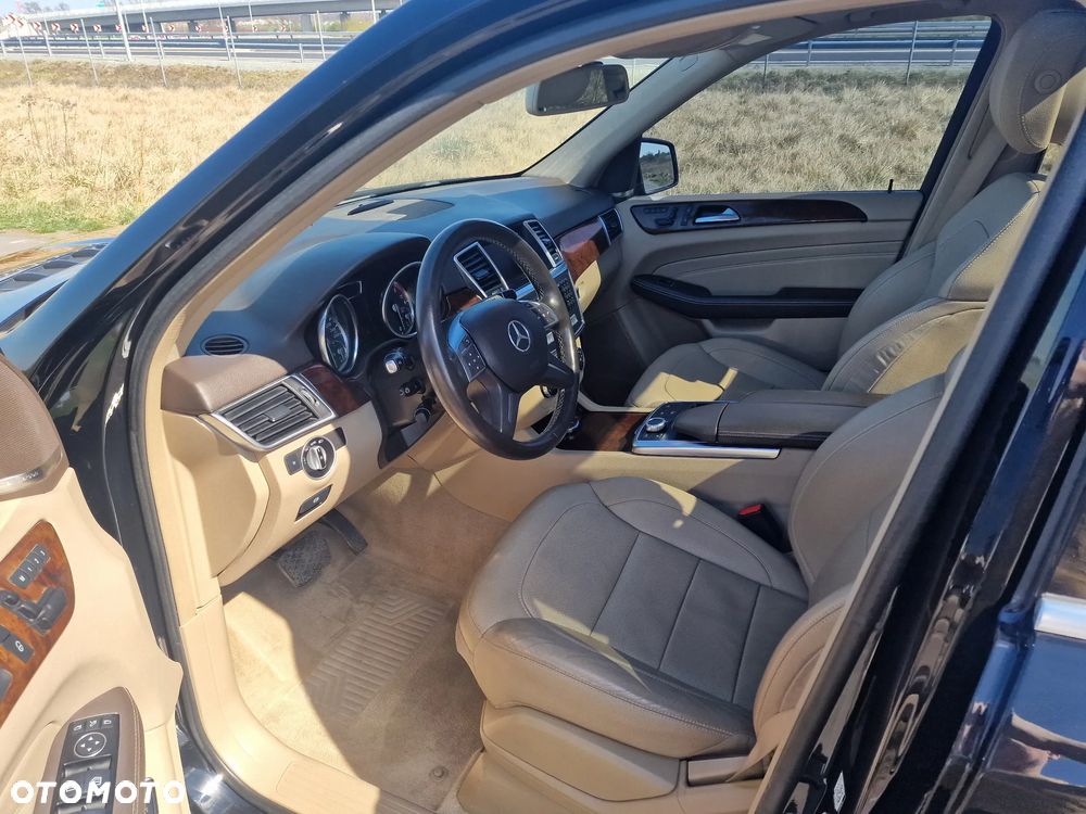 Mercedes-Benz ML 350 BlueTEC 4MATIC 7G-TRONIC - 23