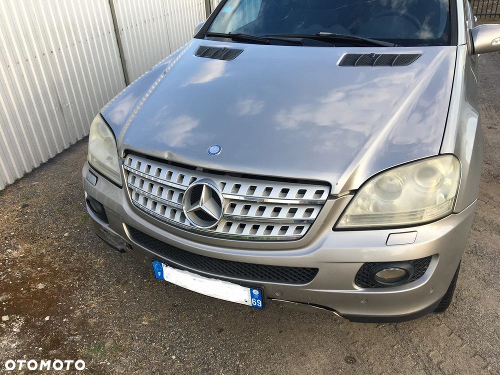 Mercedes-Benz ML - 11