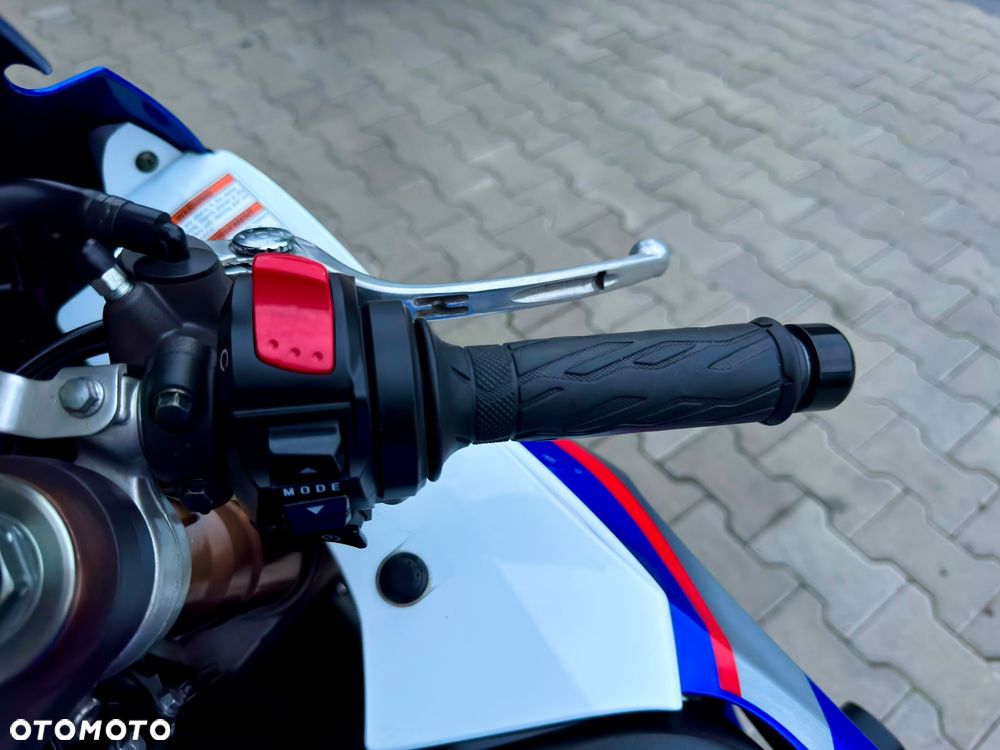 Suzuki GSX-R - 20