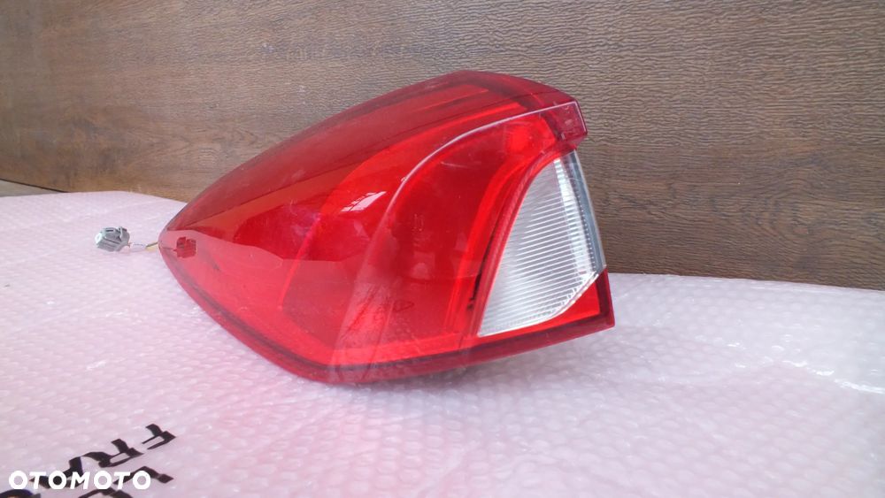 Lampa tylna lewa Ford Focus Mk 4 kombi - 2