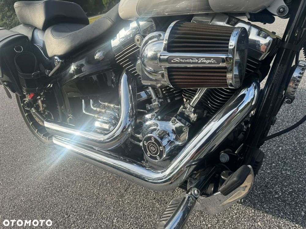 Harley-Davidson FXSB Breakout - 17