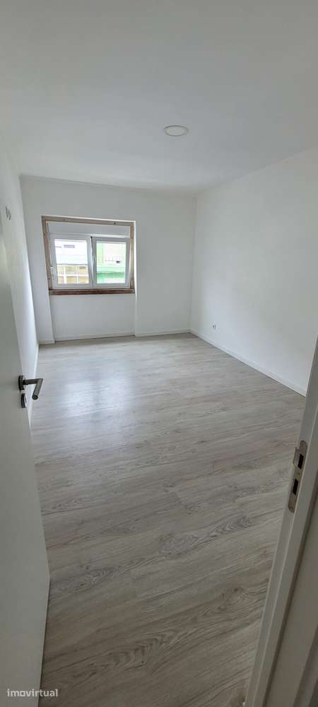 Apartamento T3 no centro de Almada para arrendamento - Grande imagem: 5/9
