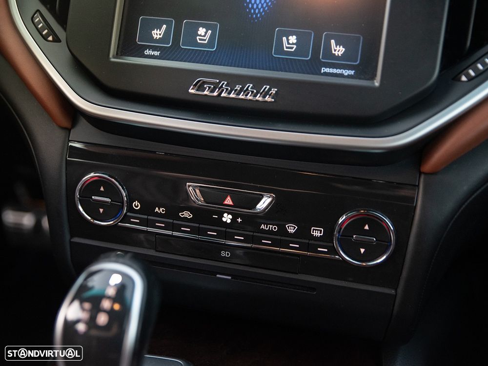 Maserati Ghibli Auto - 22
