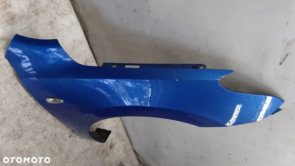* BŁOTNIK PRAWY PRZÓD HYUNDAI I30 BŁĘKITNY KOLOR BV - 3