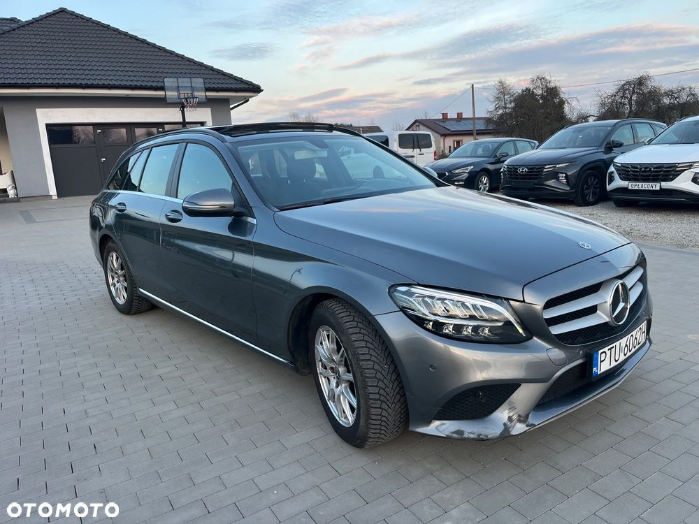Mercedes-Benz Klasa C 180 d Exclusive - 2