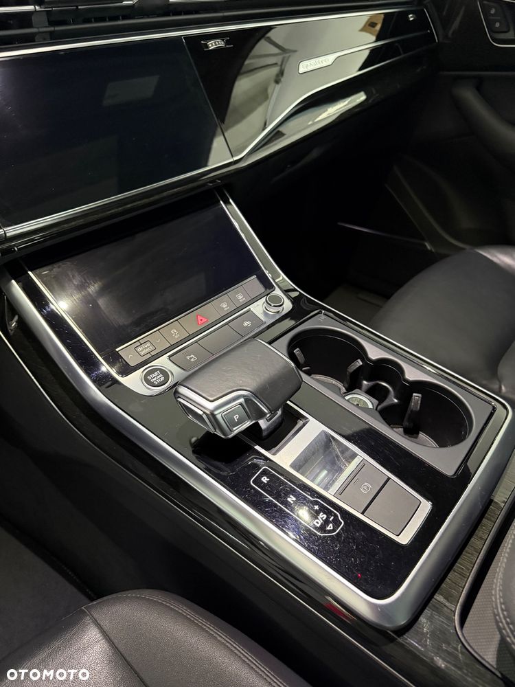 Audi Q7 55 TFSI mHEV Quattro Tiptr - 12