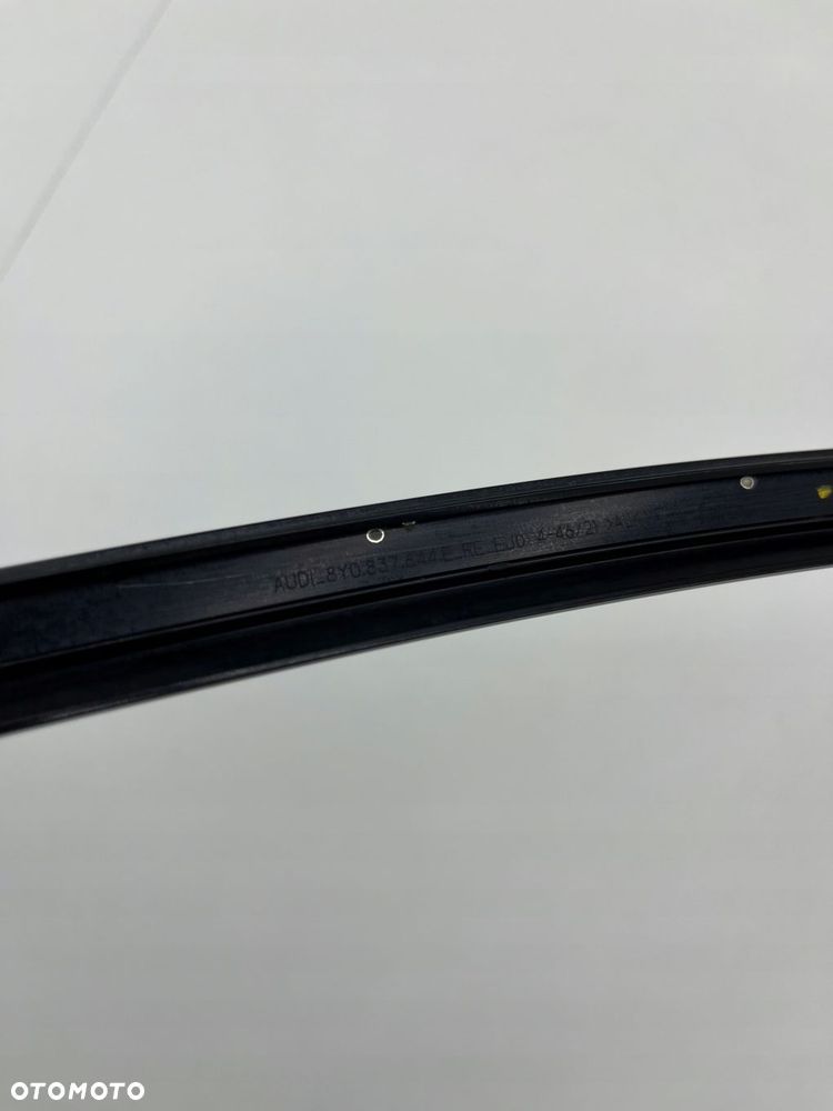 AUDI A3 8Y OZDOBNA LISTWA DRZWI LEWY PRZÓD 8Y0837644E - 9