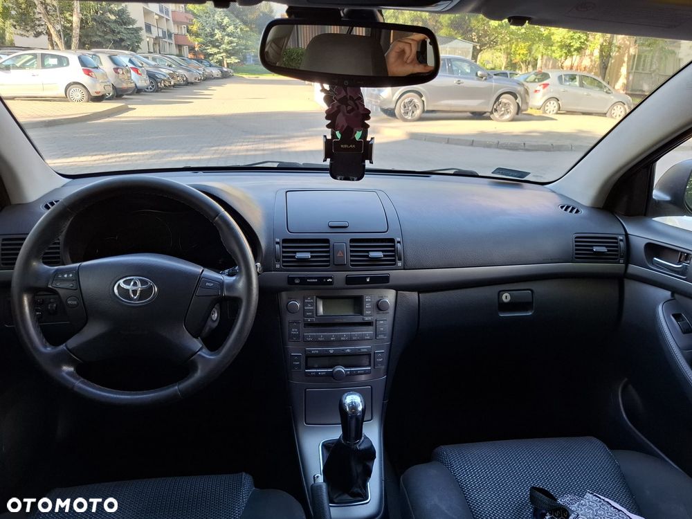 Toyota Avensis 1.8 VVT-i Sol - 13