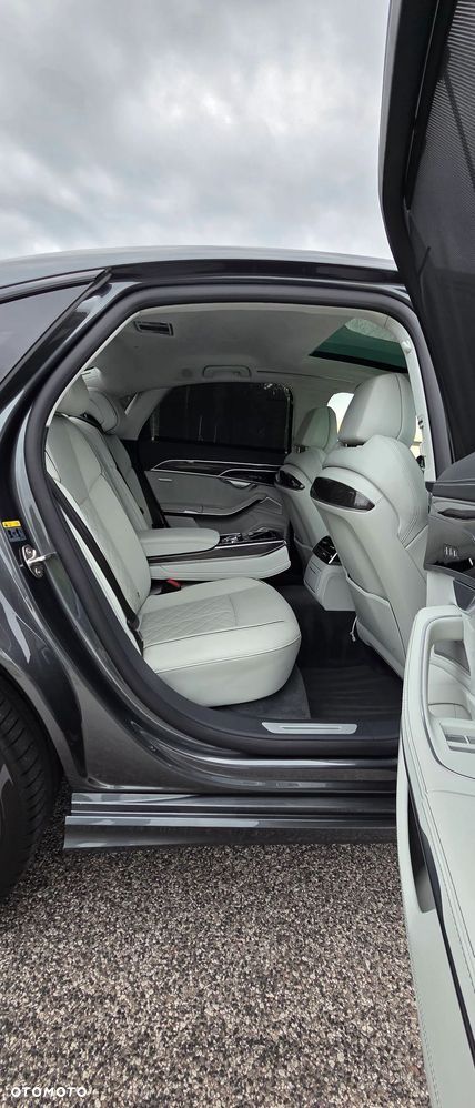 Audi S8 - 20