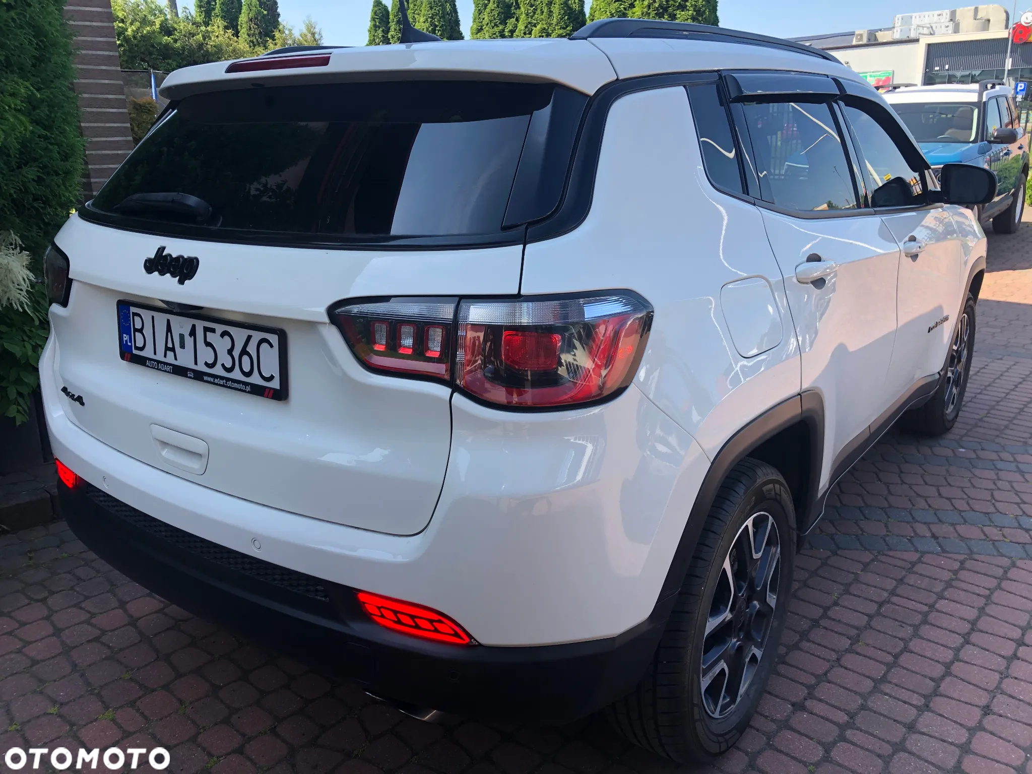Jeep Compass - 13