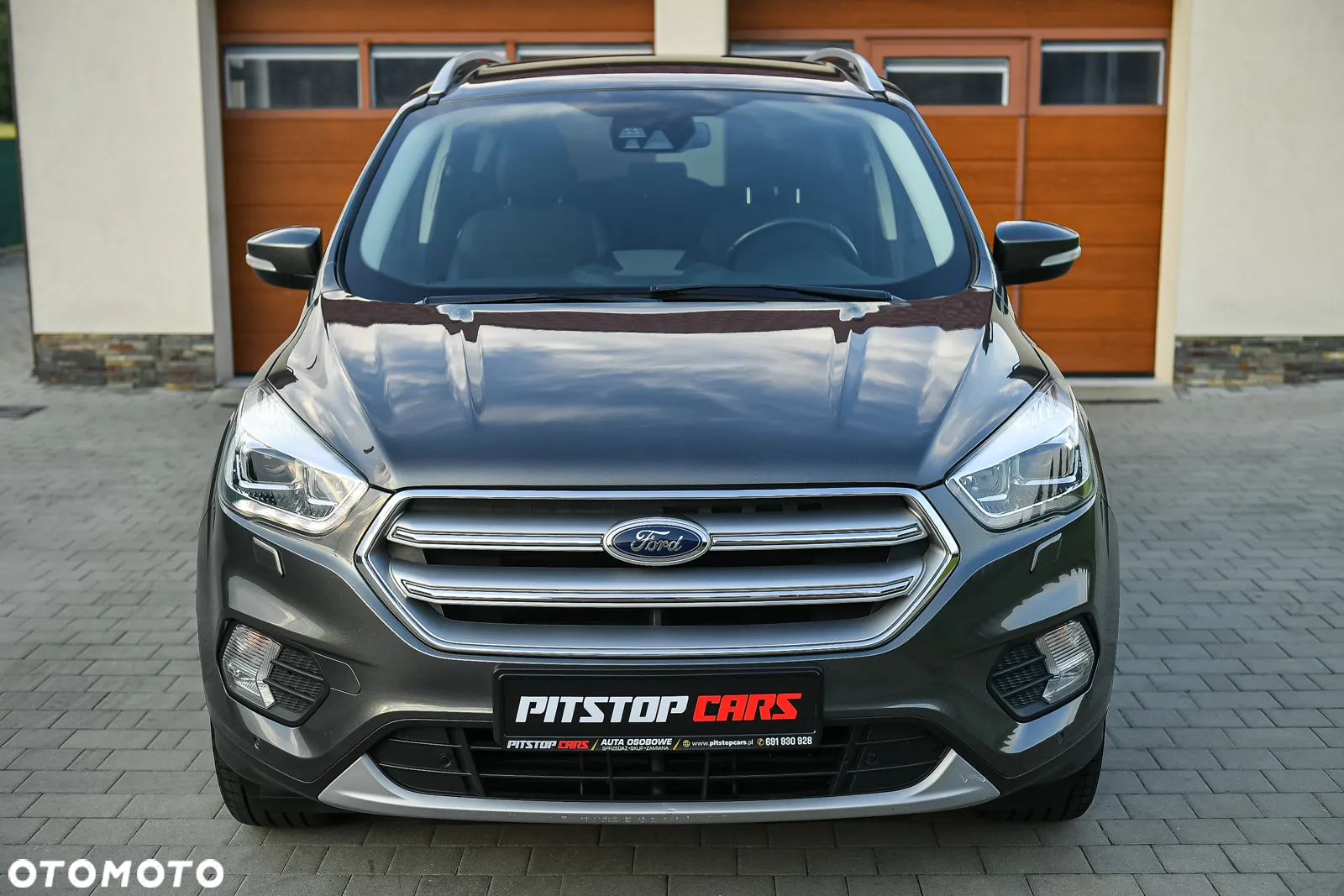 Ford Kuga 2.0 TDCi 4WD Titanium - 4