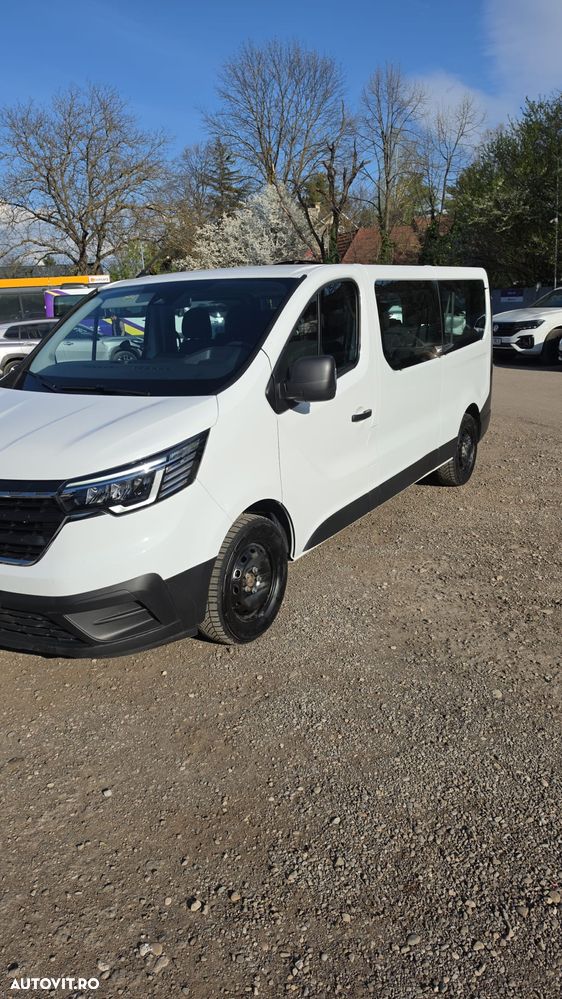 Renault Trafic 2.0 Blue dCi 110 S&S L1 8+1 Life - 9
