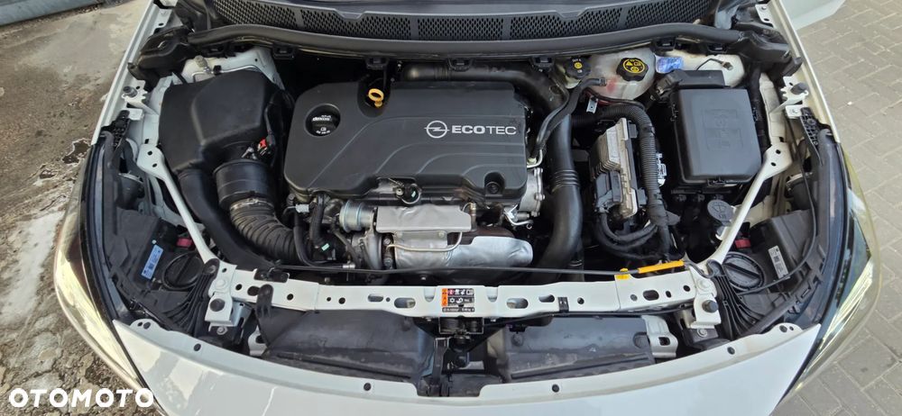 Opel Astra 1.4 Turbo Dynamic - 41