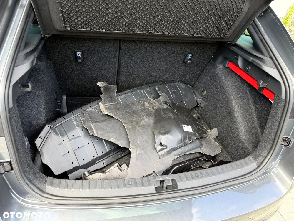Skoda Scala 1.0 TSI Monte Carlo DSG - 38