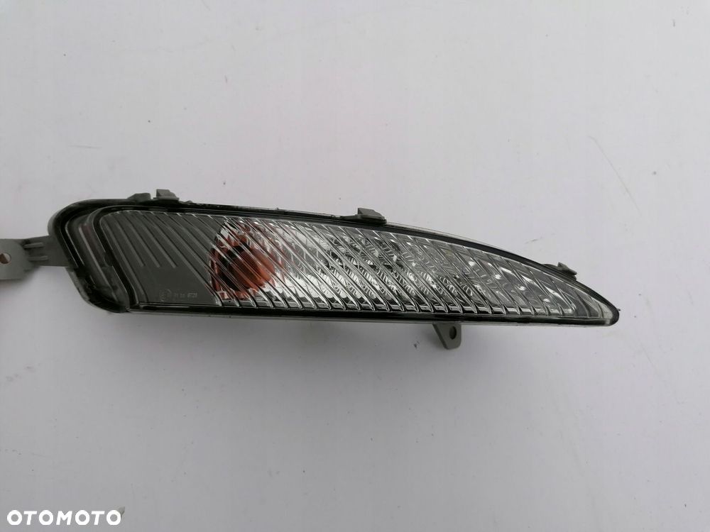 Prawy kierunkowskaz OPEL Astra J 4 IV lift - 1
