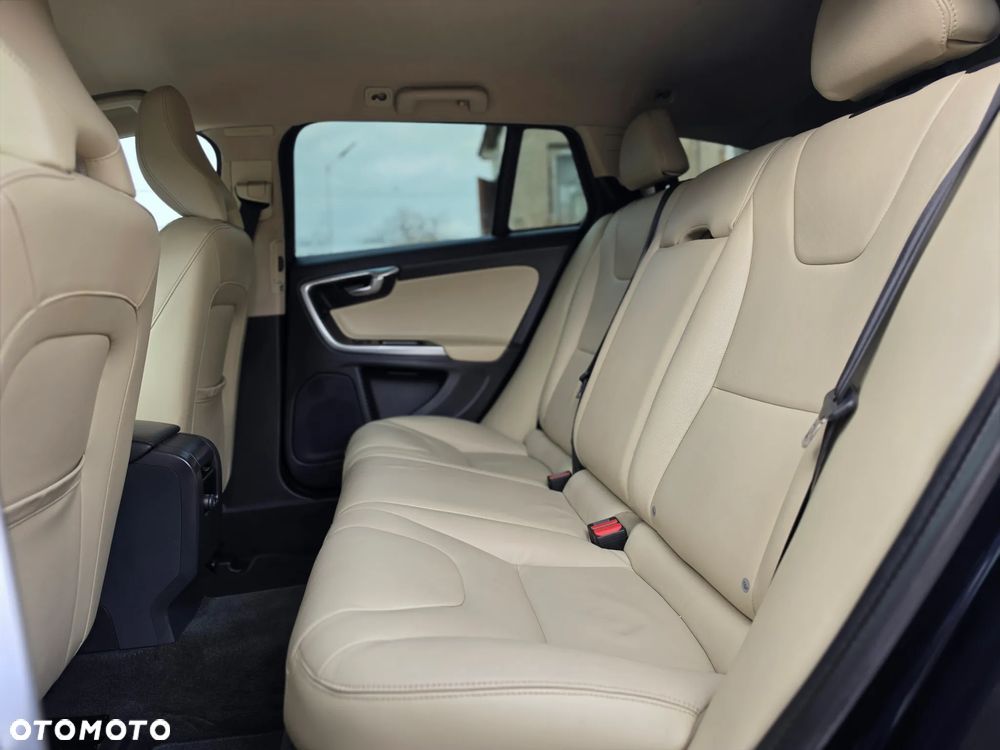 Volvo V60 - 14
