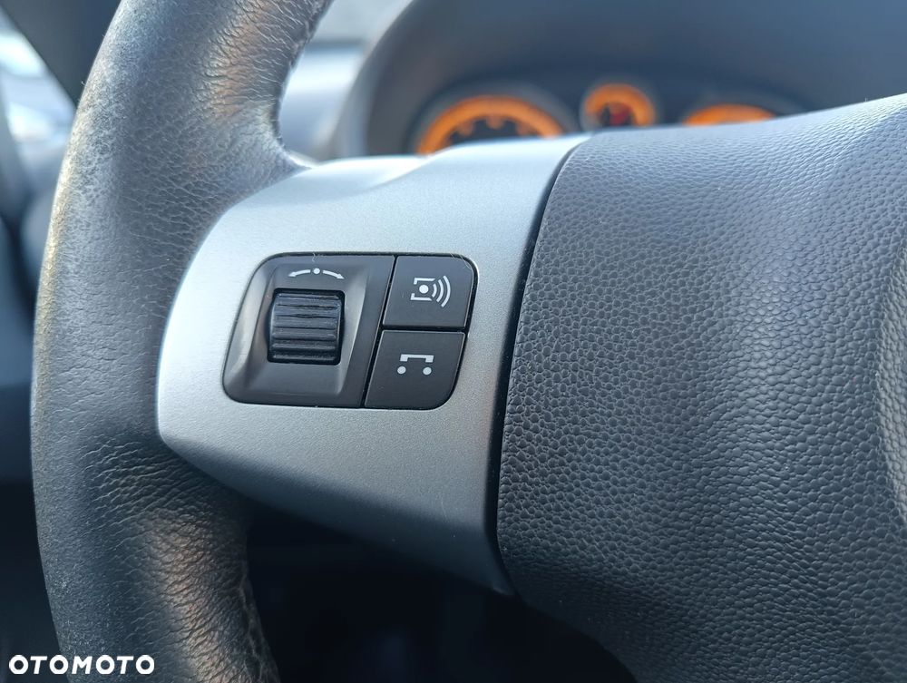 Opel Corsa 1.4 16V Edition - 24