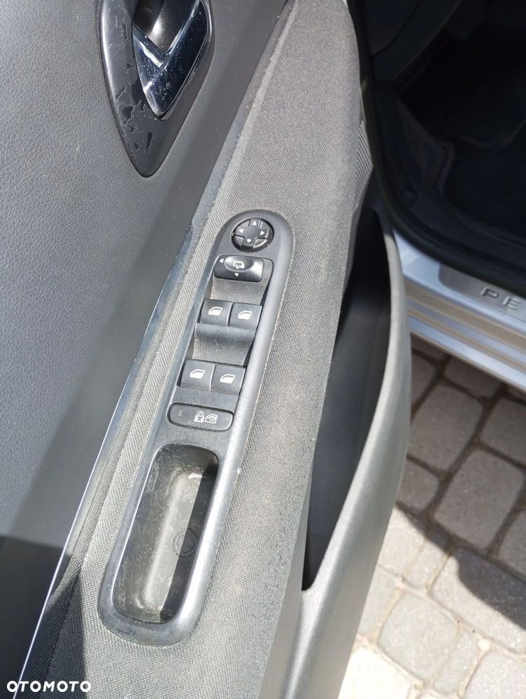 Peugeot 5008 2.0 HDi Business Line 7os - 8