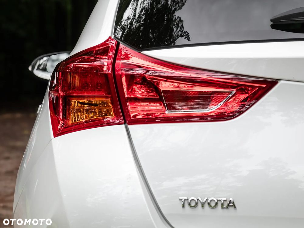 Toyota Auris - 17