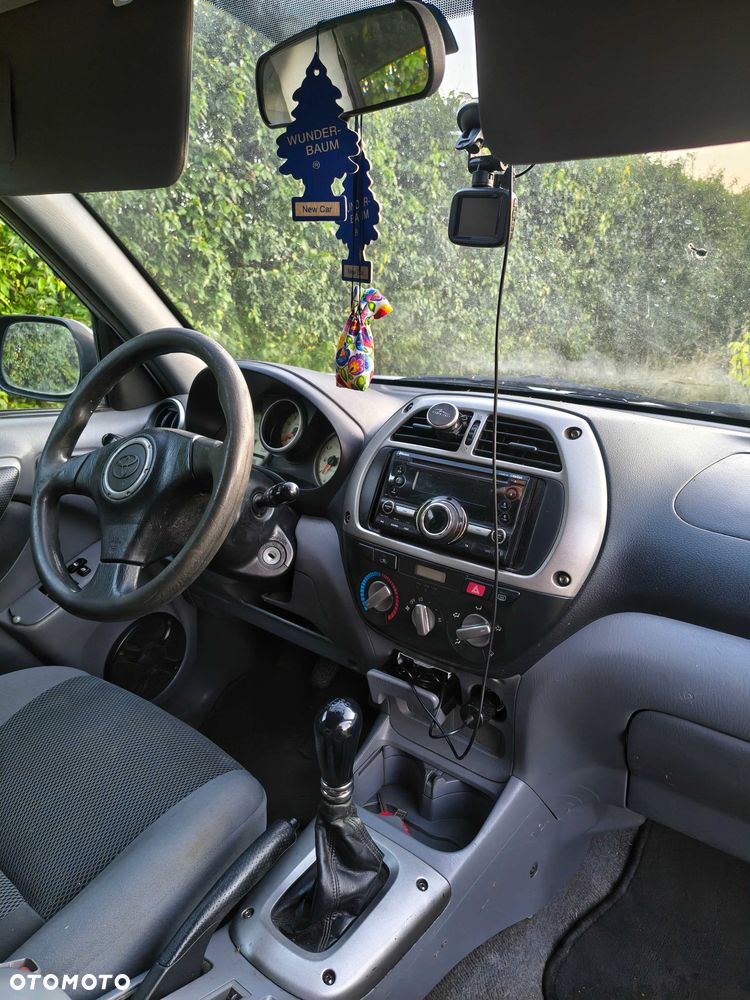 Toyota RAV4 - 5